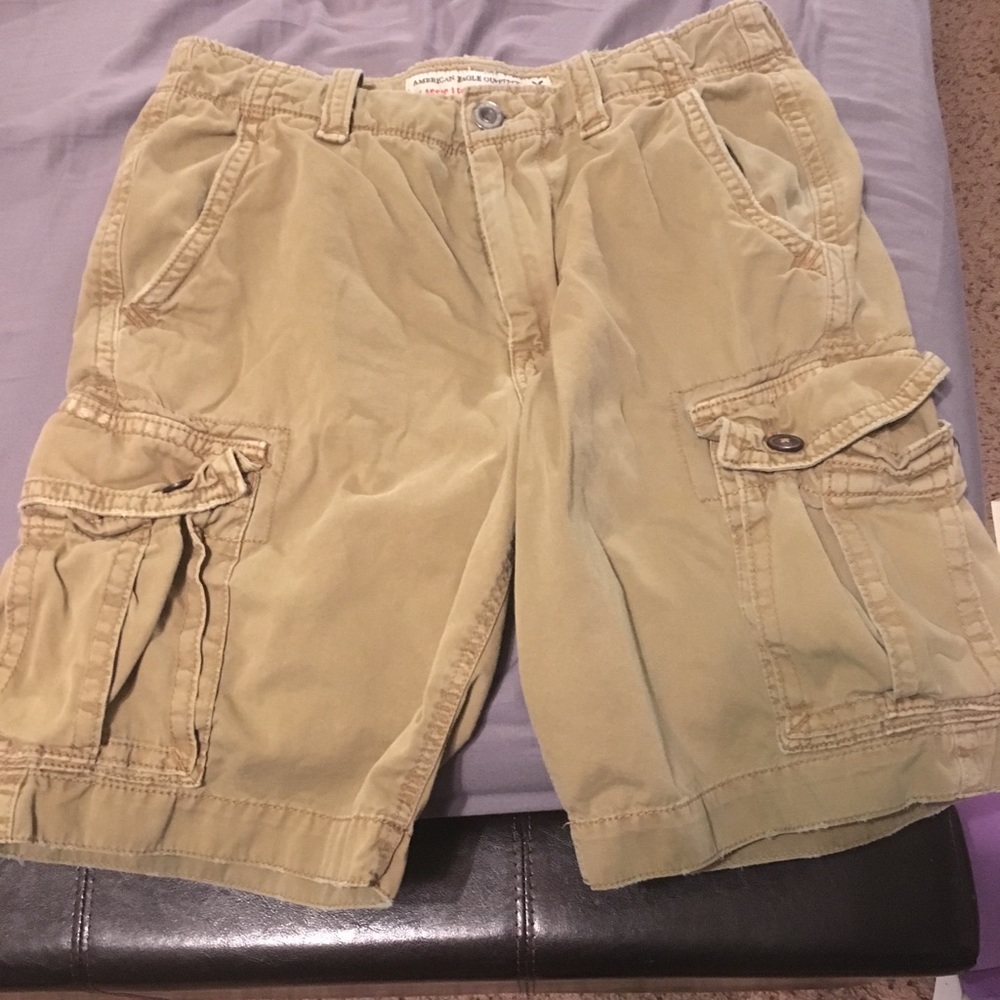 American eagle size 31 cargo shorts